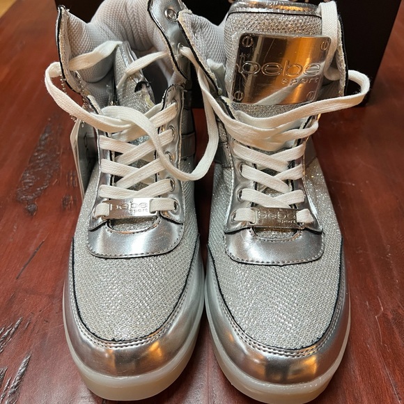 NWT Bebe Flash Silver Metallic Light Up High Top Sneakers - Picture 3 of 12